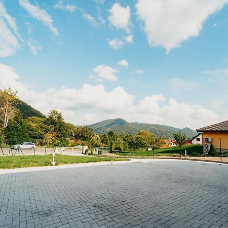 Apartman Na Palouku Povrly Bagian luar foto