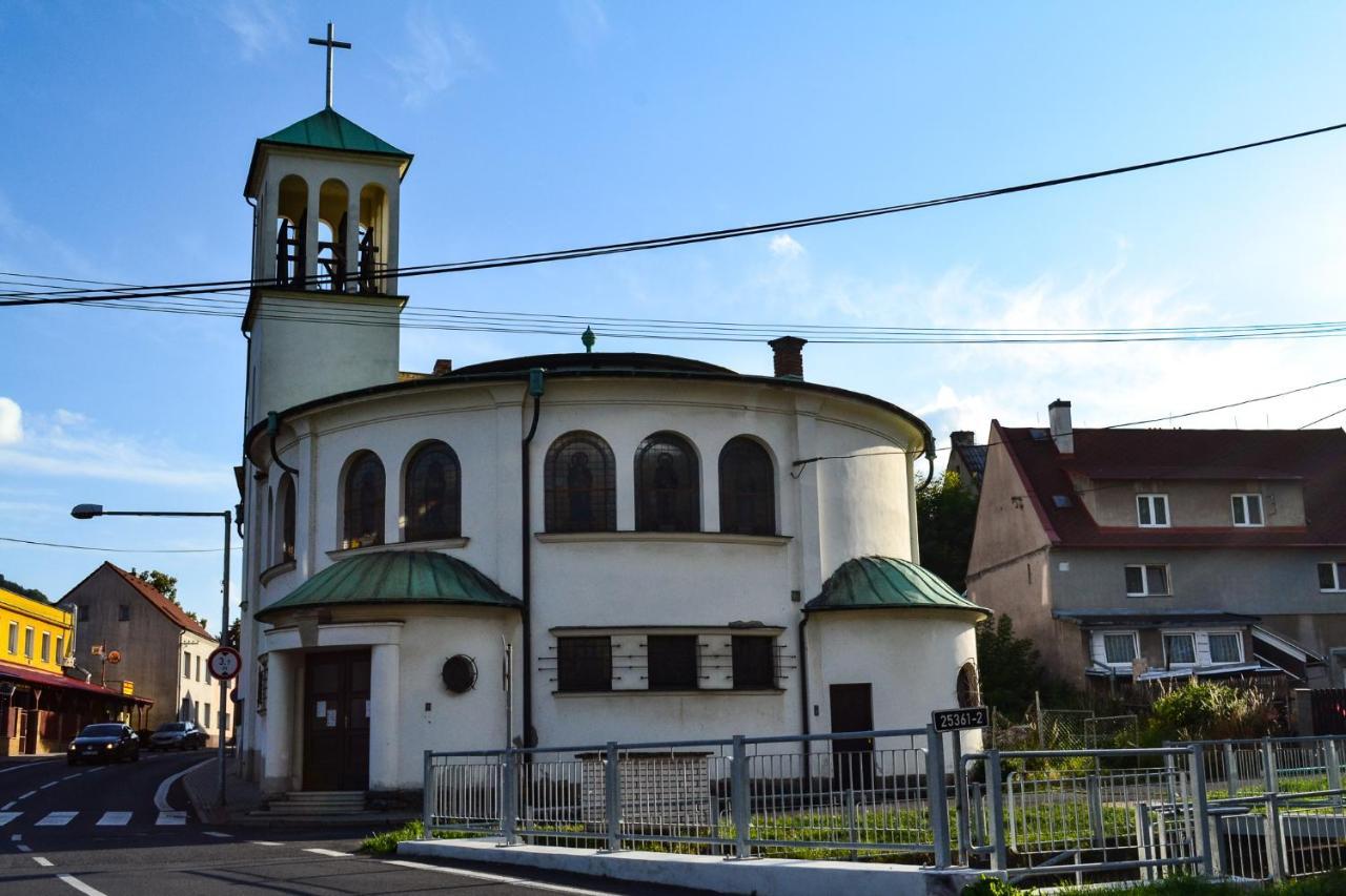 Apartman Na Palouku Povrly Bagian luar foto
