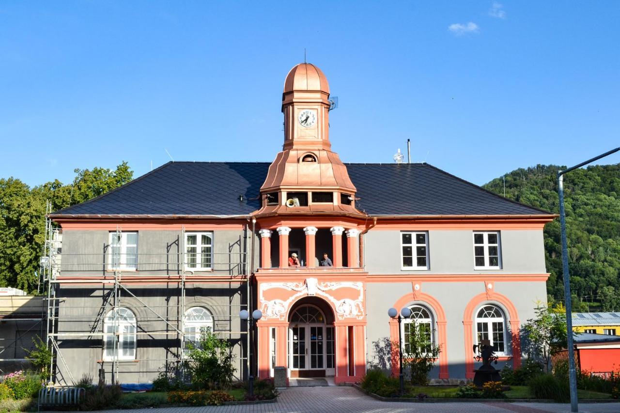 Apartman Na Palouku Povrly Bagian luar foto