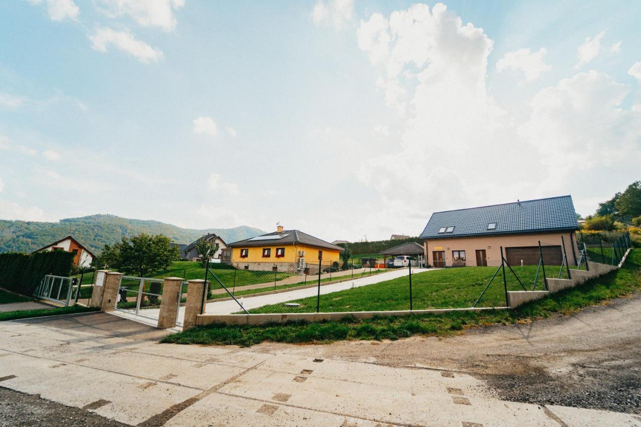 Apartman Na Palouku Povrly Bagian luar foto